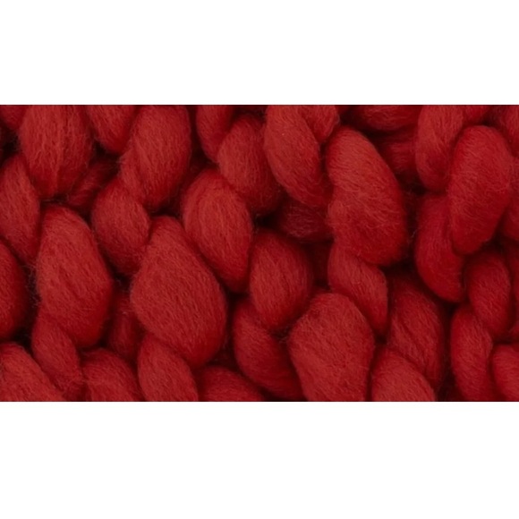 Holiday Time 48 Inch Red Chunky Knit Christmas Tree Skirt - Picture 4 of 7